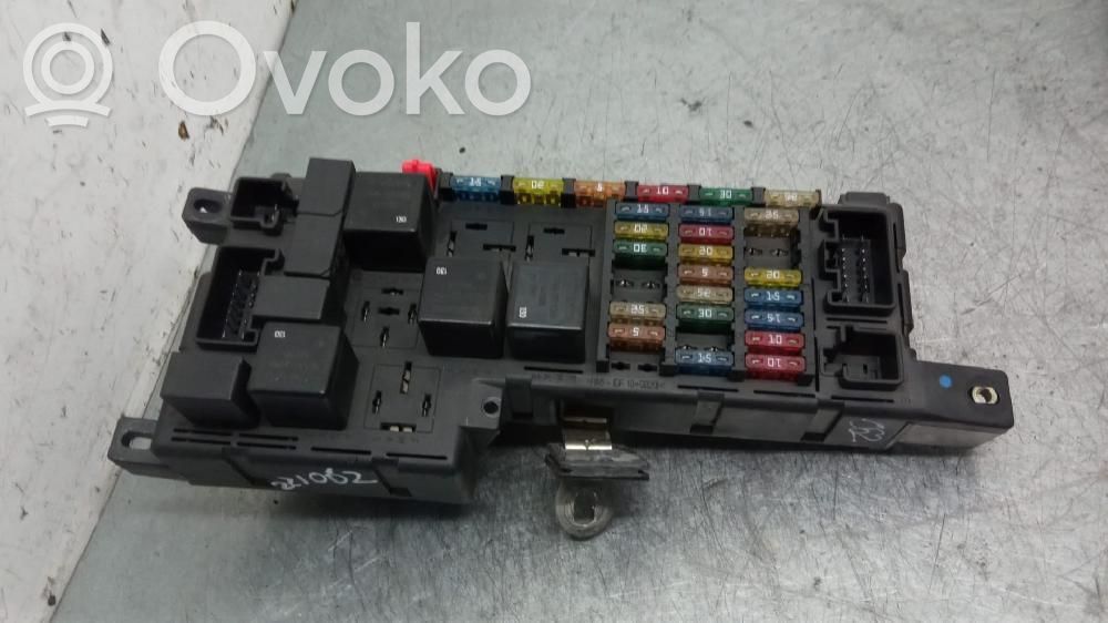 Volvo S80 Fuse module 