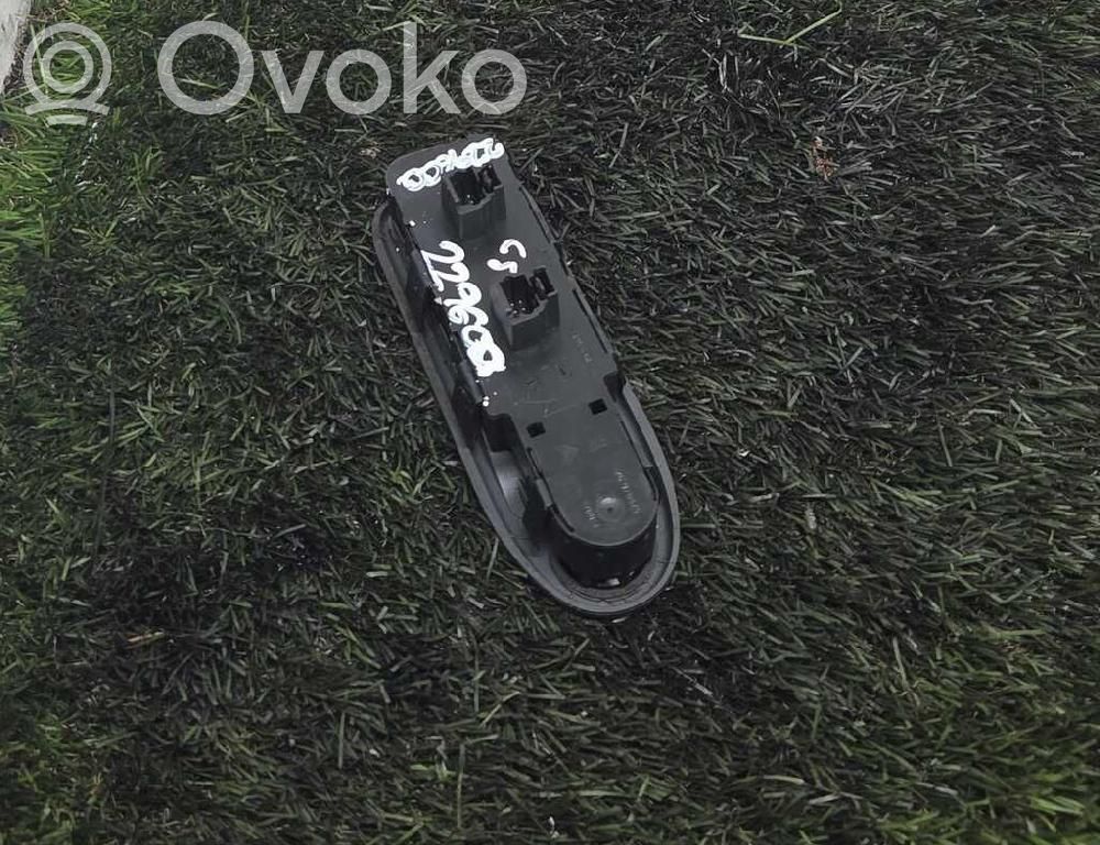Citroen C5 Electric window control switch 