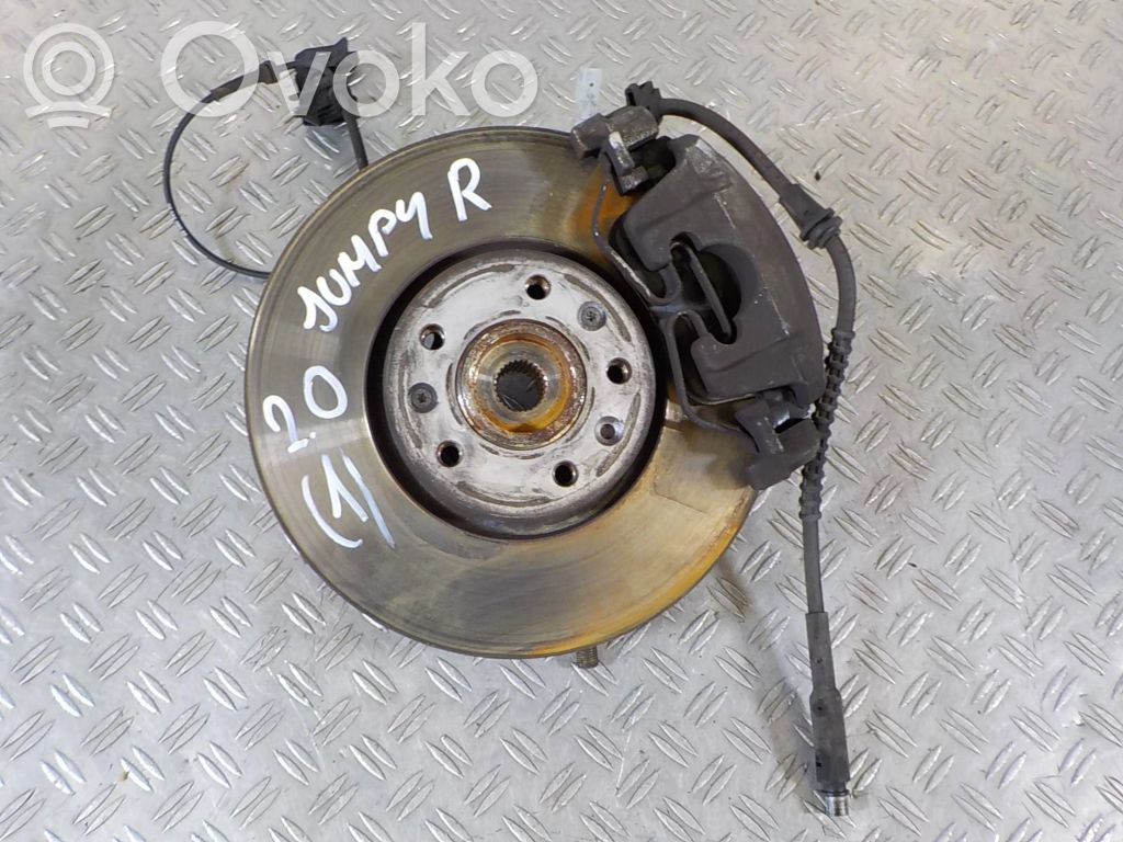 Front wheel hub spindle knuckle