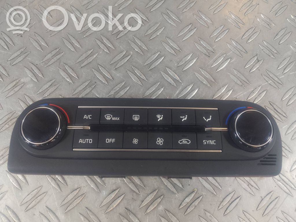 KIA Pro Cee'd III Climate control unit 