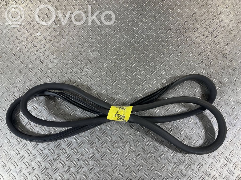 Front door rubber seal