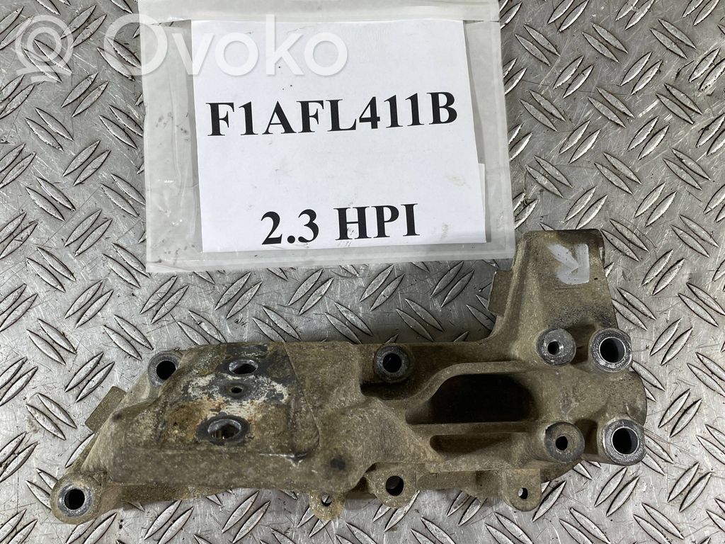 Iveco Daily 6th gen Engine mounting bracket 
