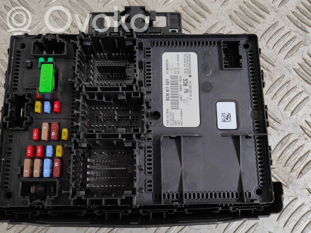 Ford Focus Korin keskiosan ohjainlaite 