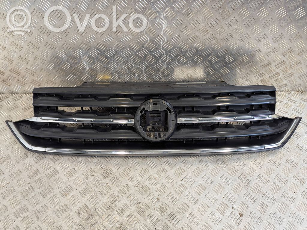 Volkswagen T-Cross Maskownica / Grill / Atrapa górna chłodnicy 