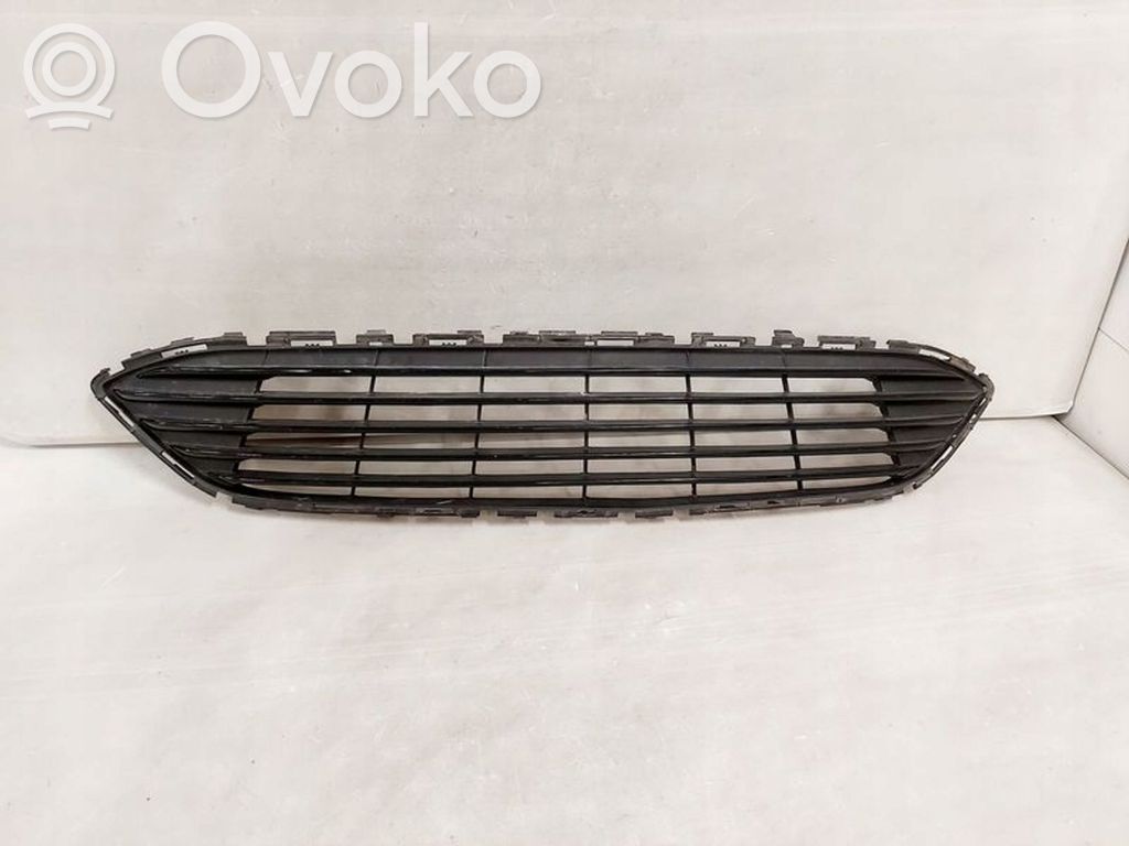 Ford Focus Atrapa chłodnicy / Grill 