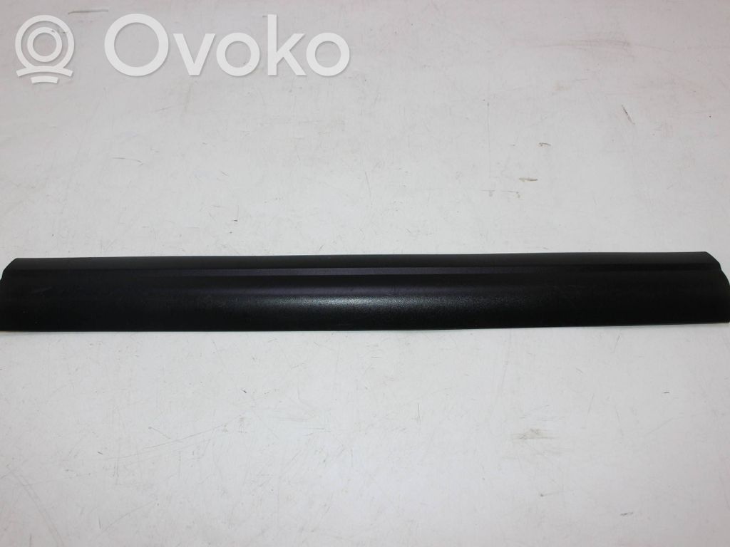 BMW 5 E60 E61 Copertura del rivestimento del sottoporta anteriore 
