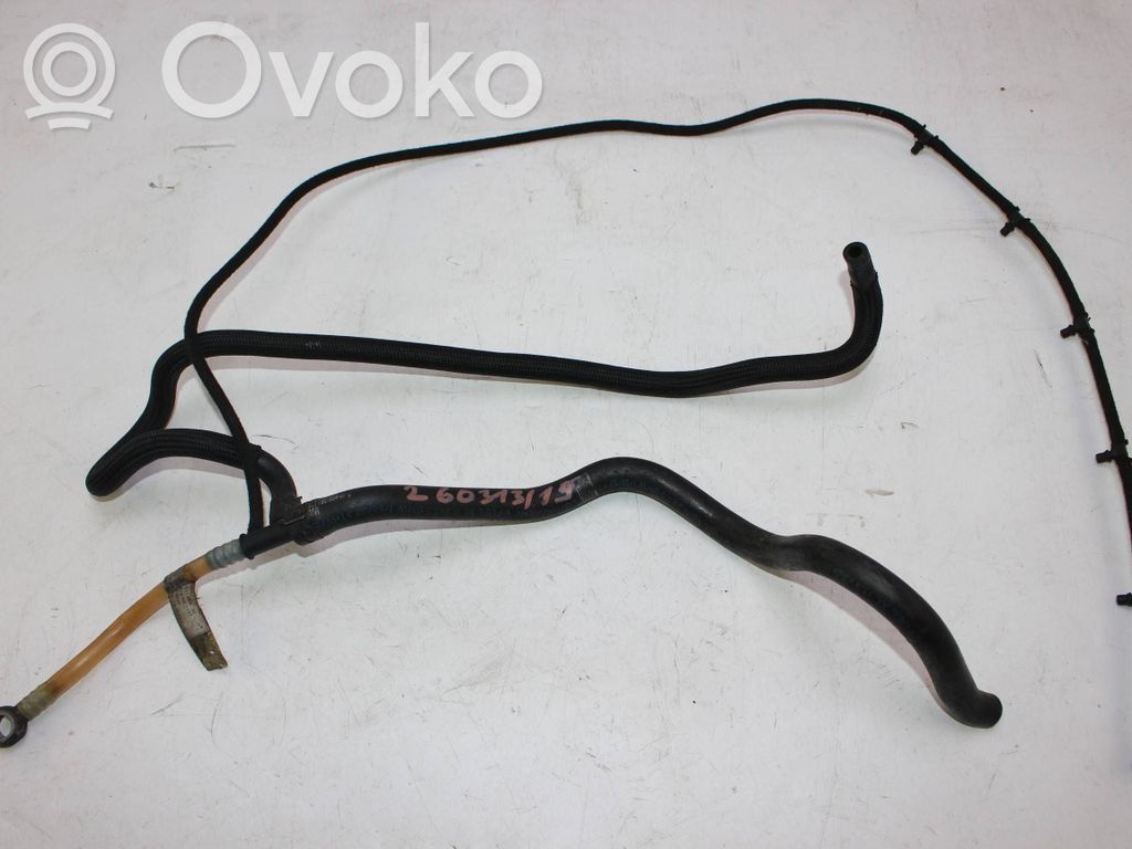 BMW 3 E90 E91 Fuel line/pipe/hose 