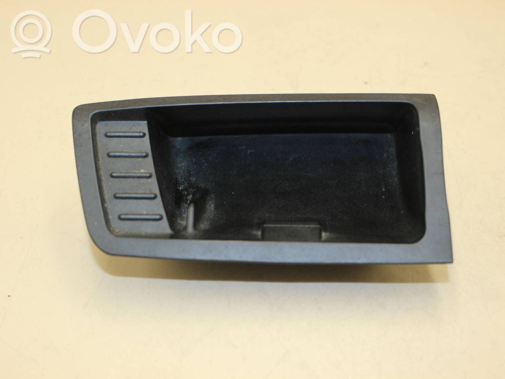 BMW 5 E60 E61 Posacenere portiera posteriore 