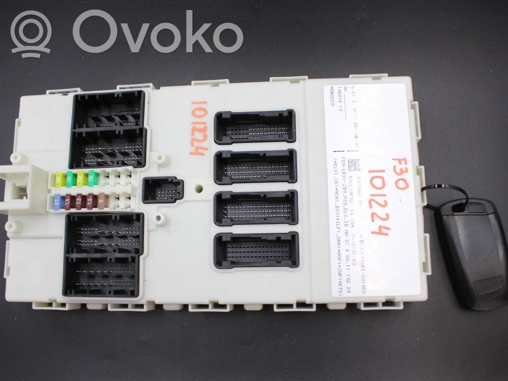 Komputer / Sterownik ECU i komplet kluczy   9352864,6135935,10681810,1359352864
