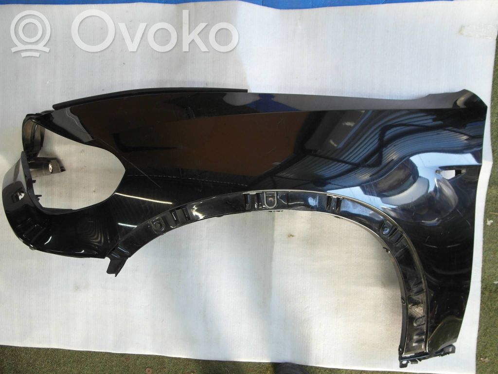 BMW X5 E70 Sparnas 