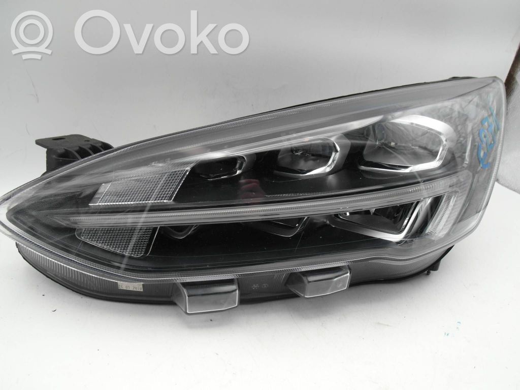 Headlight/headlamp   JX7B13E015CE