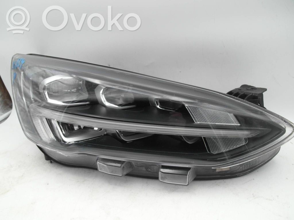 Ford Focus Headlight/headlamp 