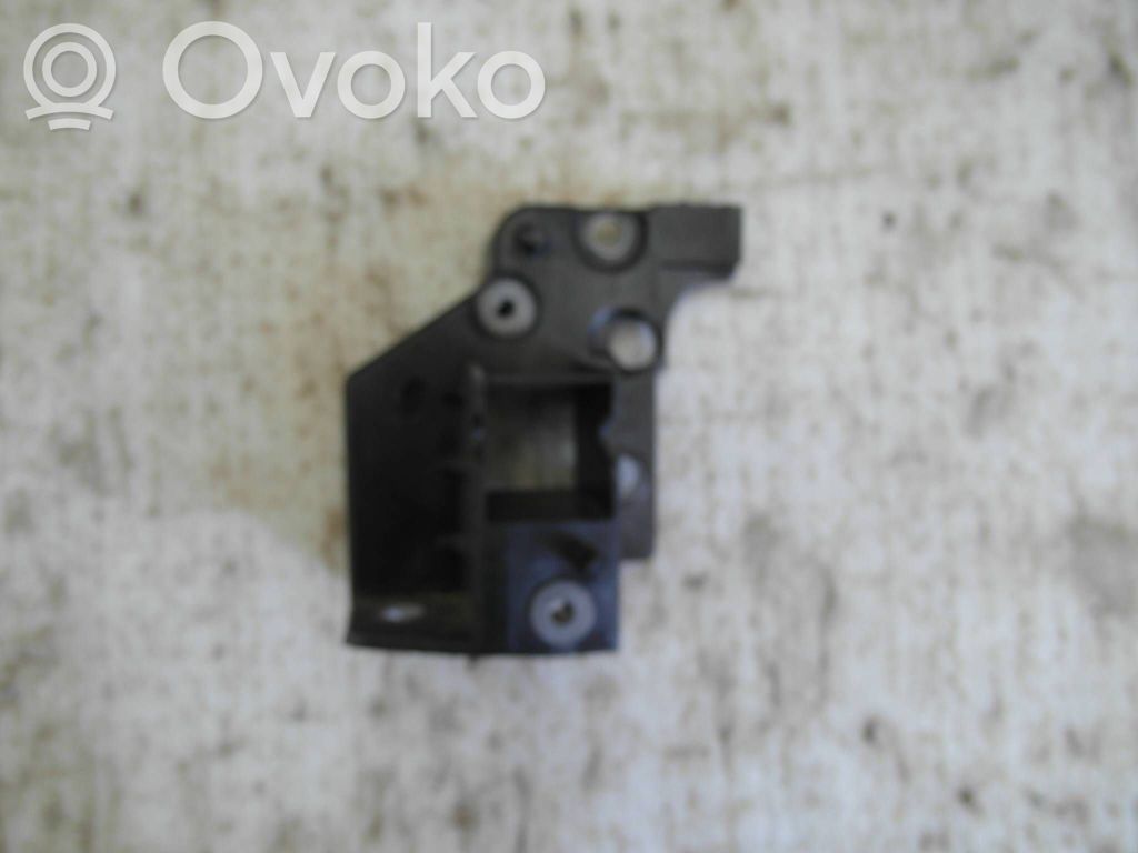Volvo XC40 Support phare frontale 