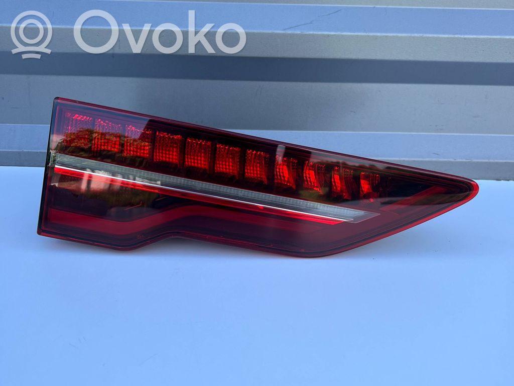 Jaguar I-Pace Lampă spate în caroserie 