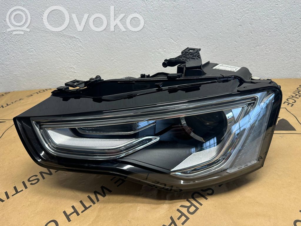Audi A5 8T 8F Phare frontale 