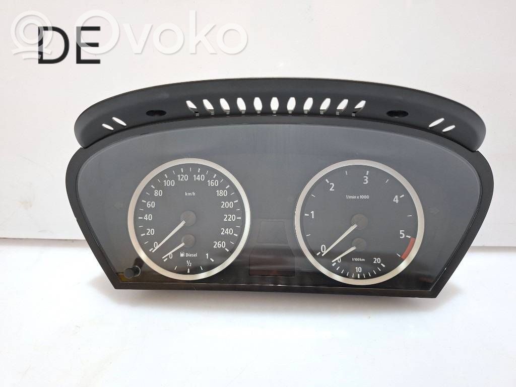 BMW 5 E60 E61 Nopeusmittari (mittaristo) 