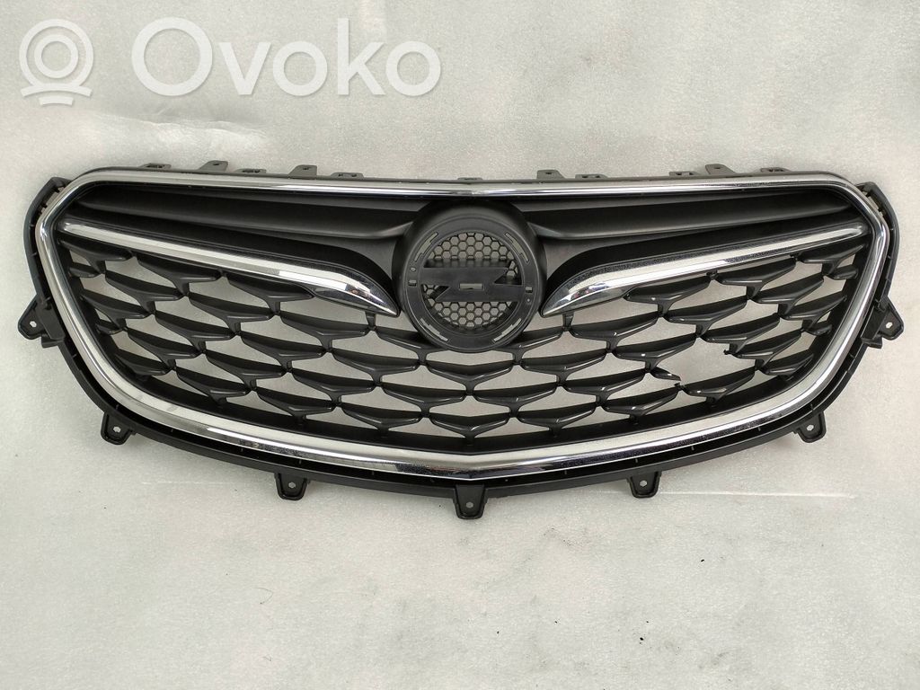 Opel Mokka X Etupuskurin ylempi jäähdytinsäleikkö 