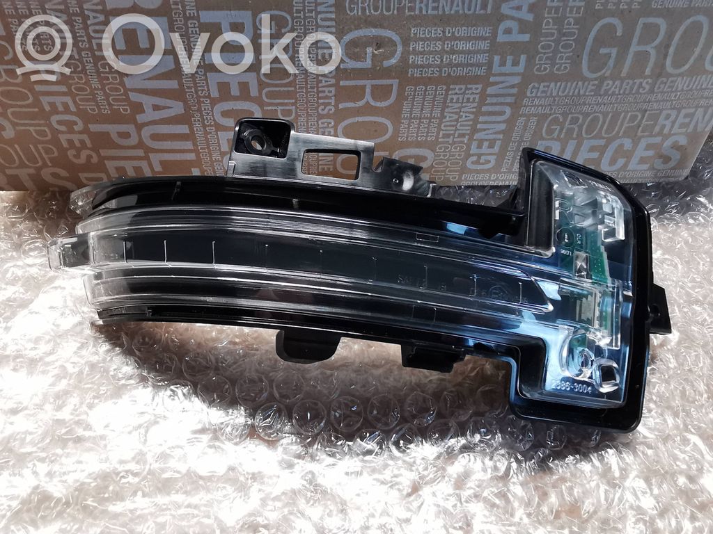Renault Austral Mirror indicator light 