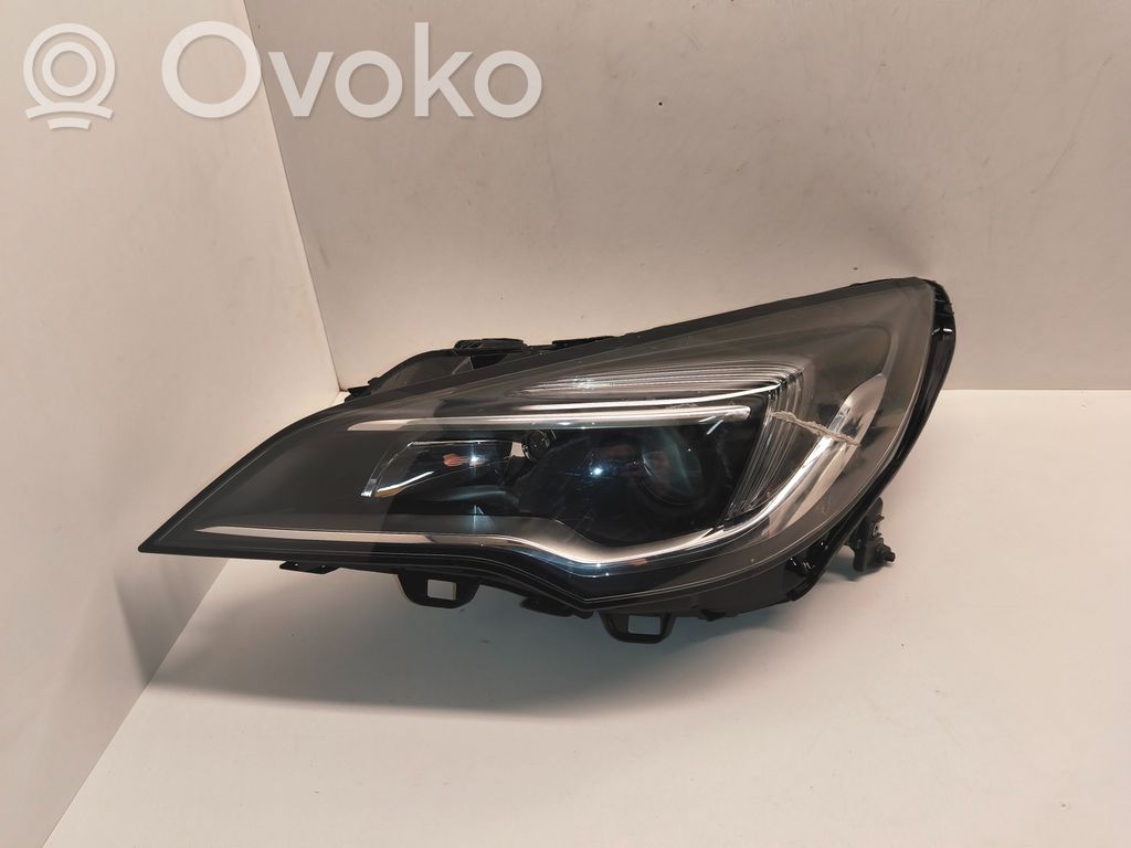 Opel Astra K Headlight/headlamp 