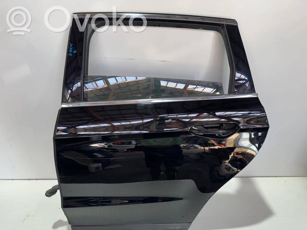 Rear door