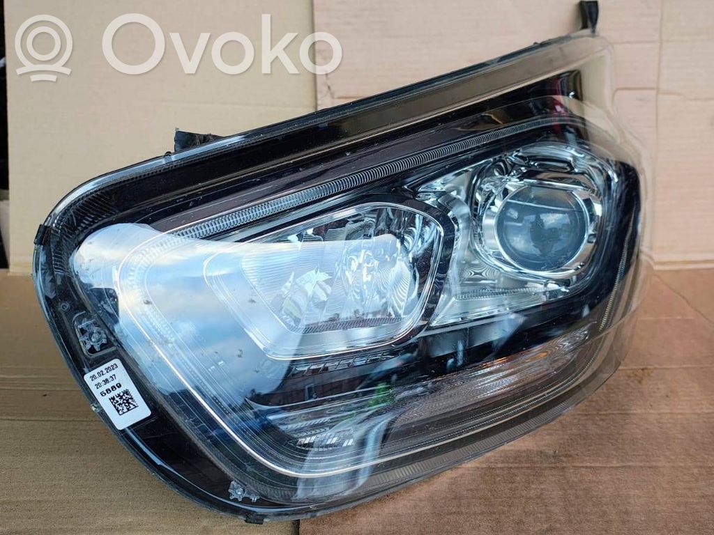 Ford Transit Custom Headlight/headlamp 