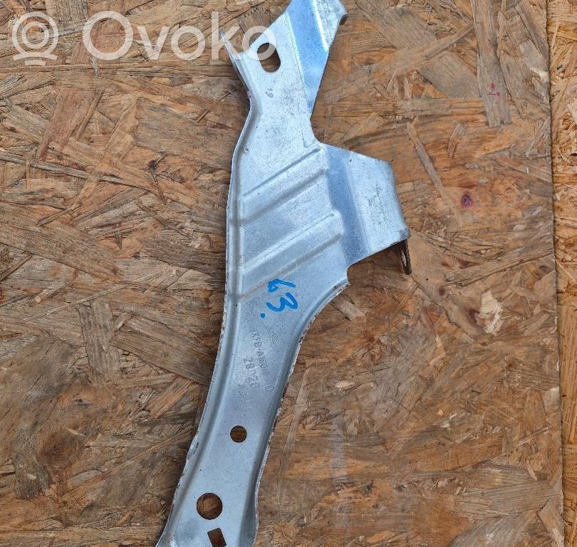 Ford Focus Halterung Kotflügel 
