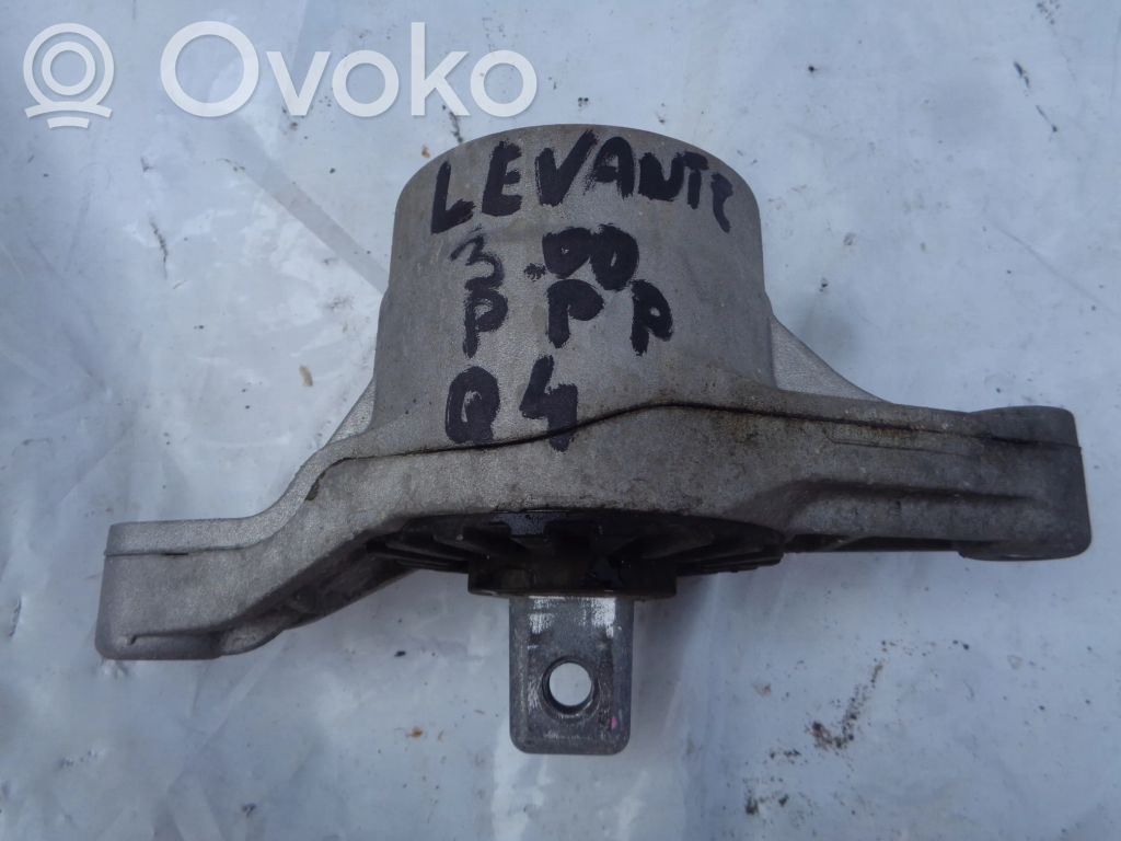 Maserati Levante Engine mount bracket 