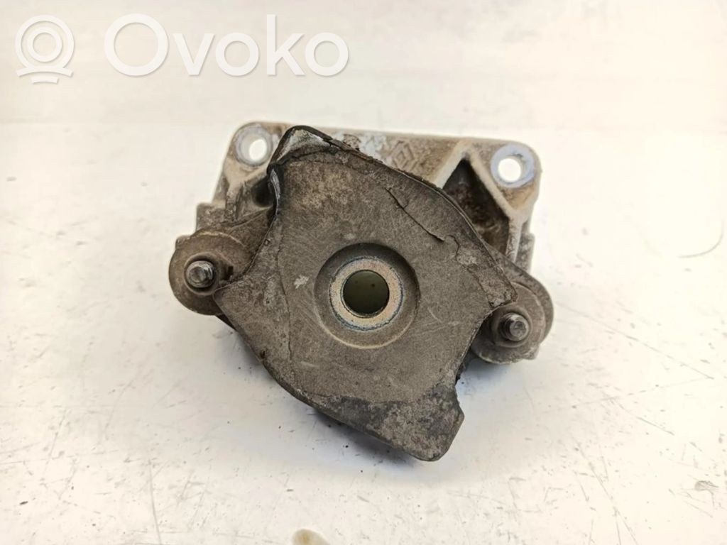 Renault Scenic I Moottorin kiinnikekorvake 