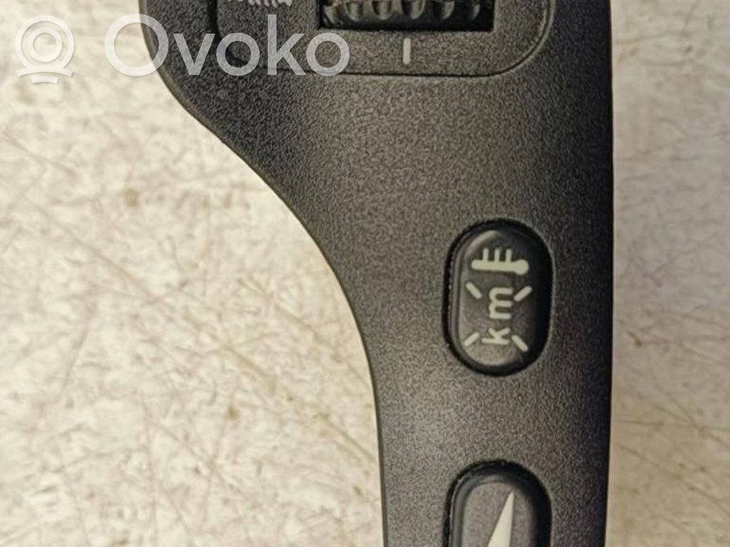 Interruptor de luz   156016309