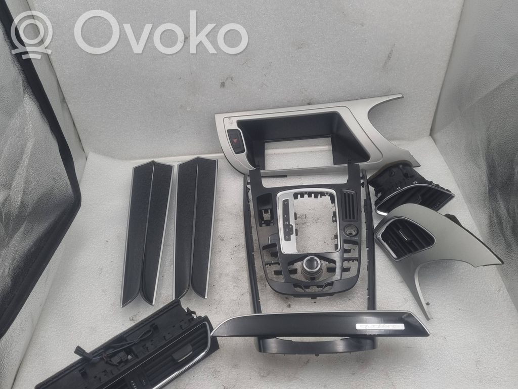 Ramka deski rozdzielczej   8K0863305P,8K1853190R,8K0867409J,8K0867410J,8K0867419J,8K0867420J