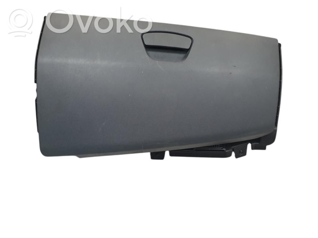 Guantera   A4546800791