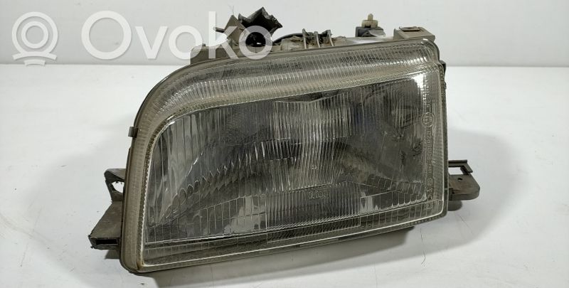 Renault Clio I Headlight/headlamp 