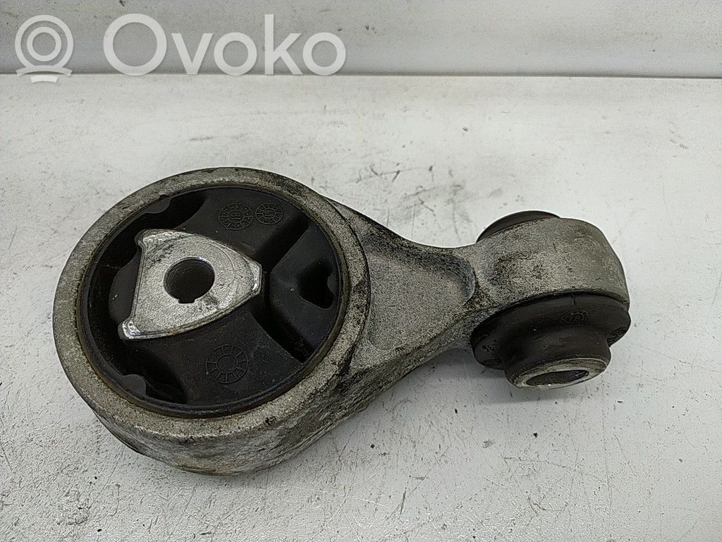Engine mount bracket   8200355673,8200355673