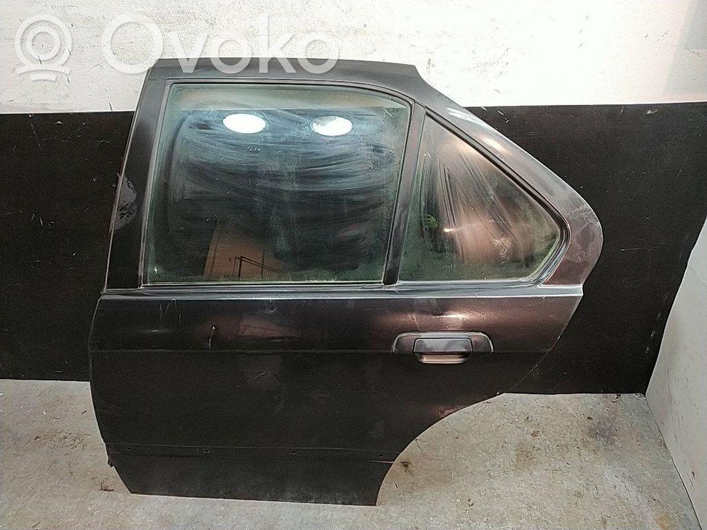 BMW 3 E36 Puerta trasera 
