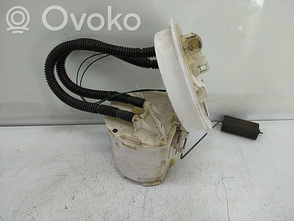 Ford Focus Fuel level sensor 