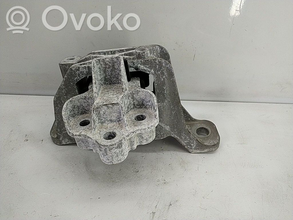 Engine mount bracket   JX61,6F012,AF
