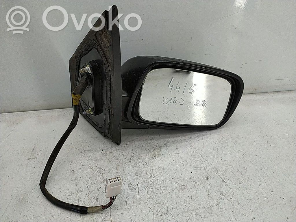 Toyota Yaris Front door electric wing mirror 