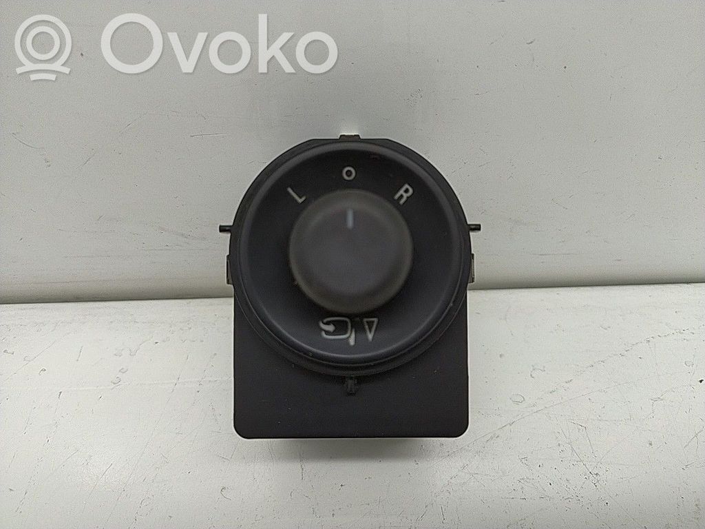 Wing mirror switch   13271833,REBATIVEIS