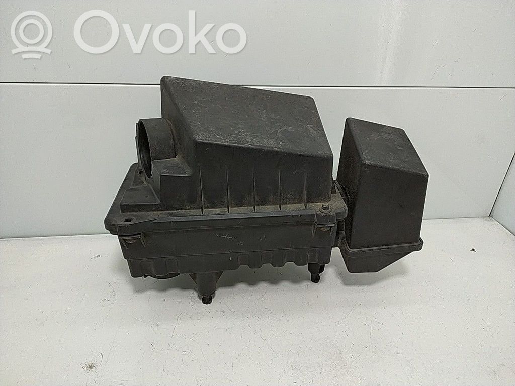 Ford Focus Air filter box 