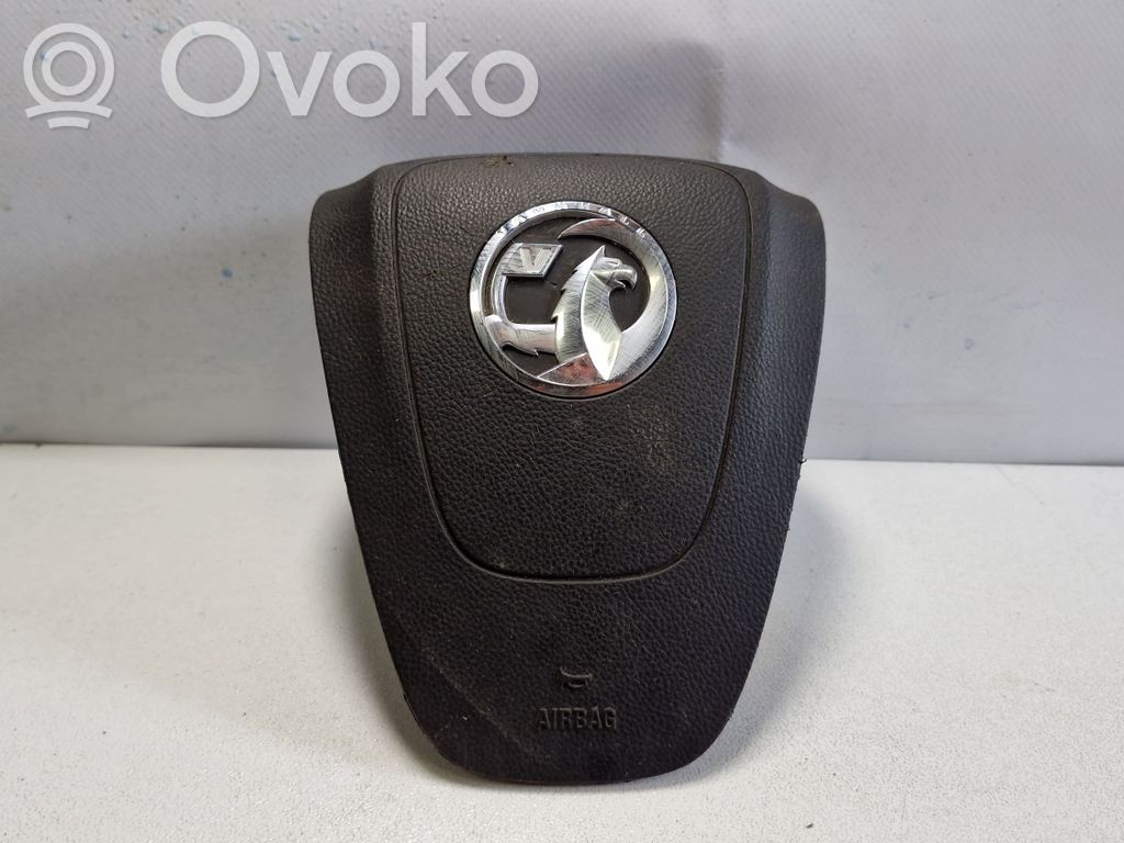 Opel Insignia A priekšējo durvju stikls (četrdurvju mašīnai) 