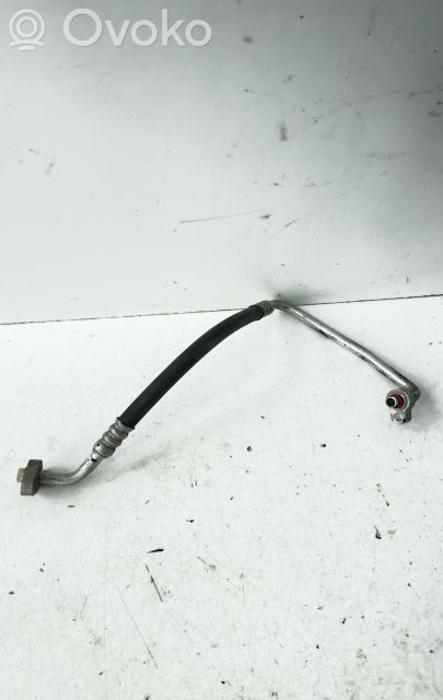Ford Focus Ilmastointilaitteen putki (A/C) 