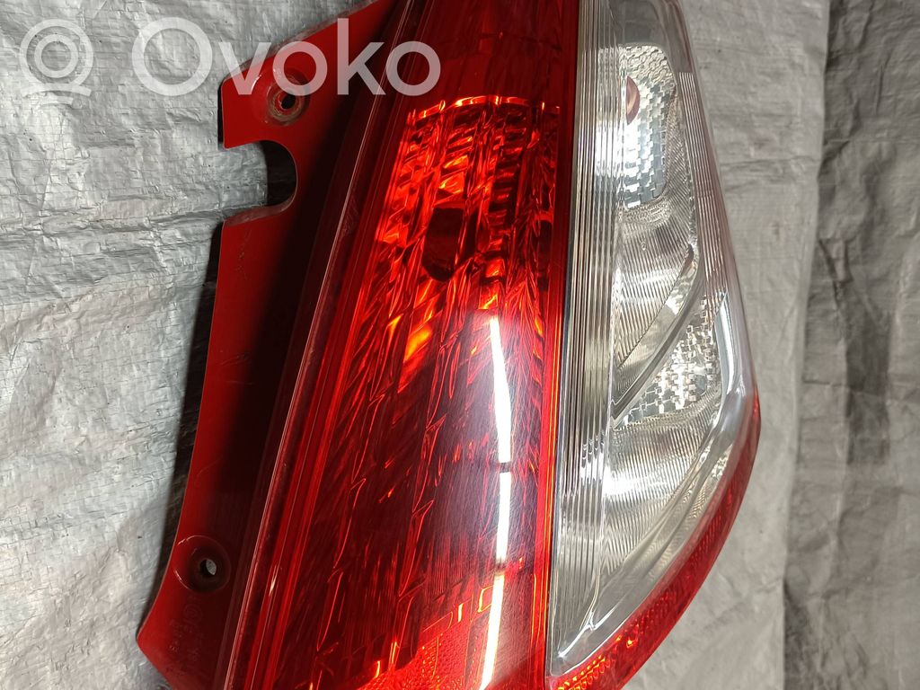 Takavalot   3560368L02
