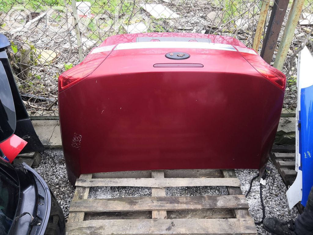 Truck tailgate