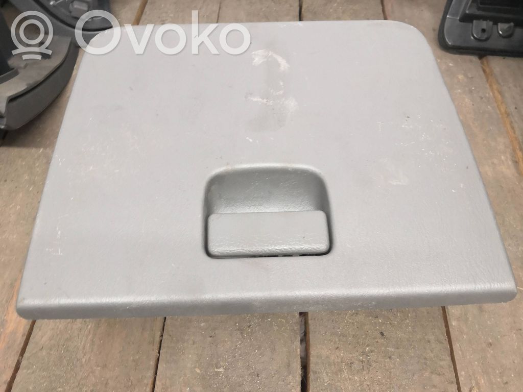 Suzuki Ignis Daiktadėžė 