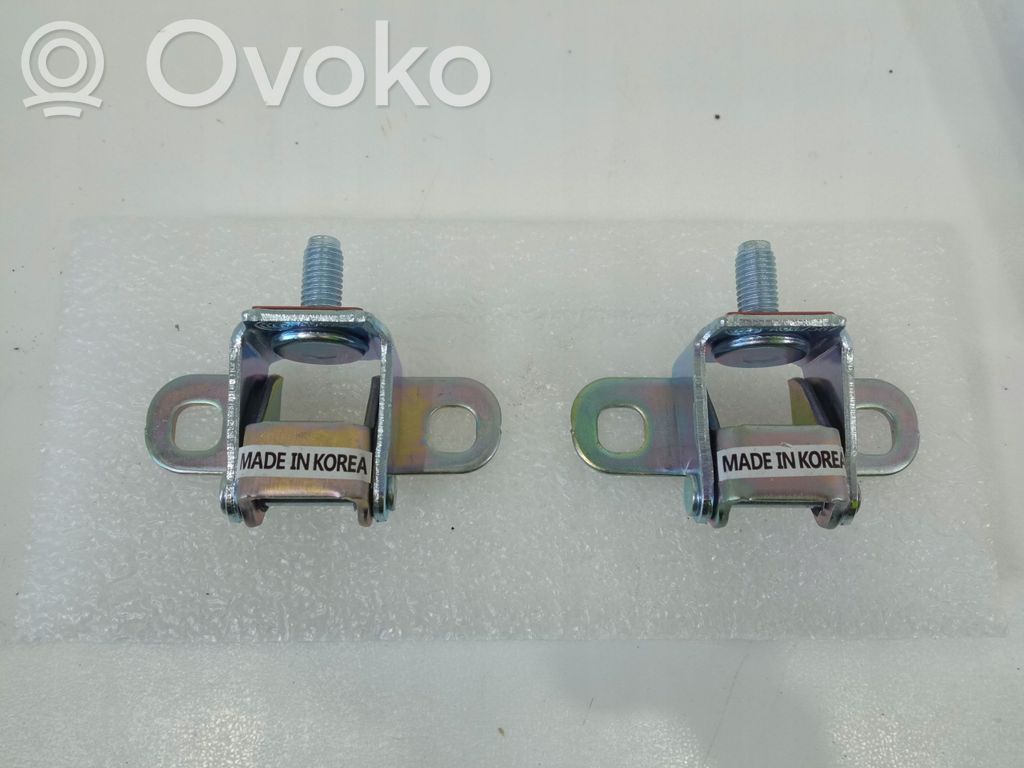 Tailgate/trunk/boot hinge   42604766