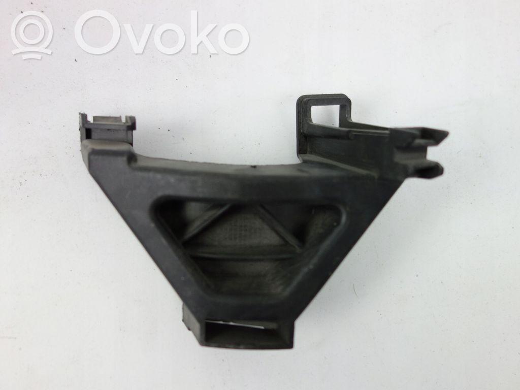 Ford Focus Support de montage de pare-chocs avant 