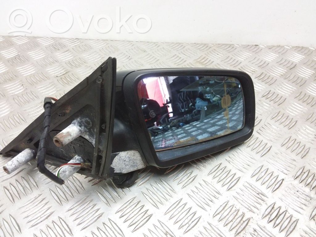 Front door electric wing mirror