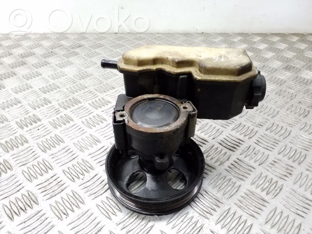 Opel Vectra B Power steering pump 
