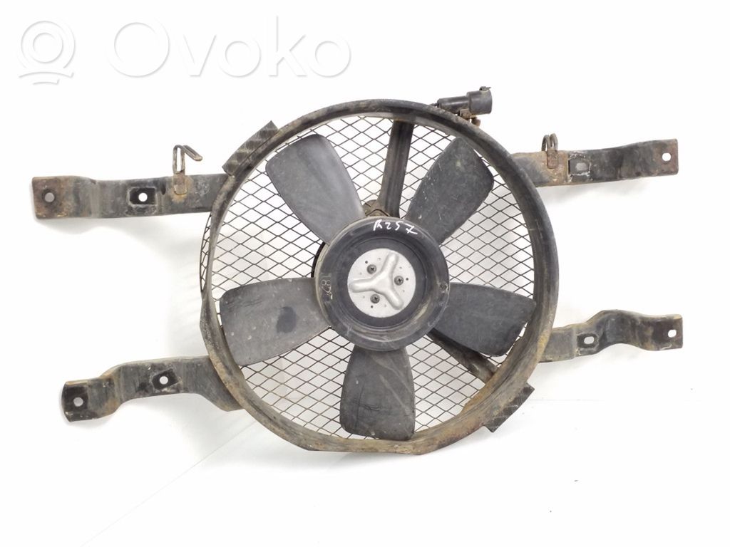 Elektrisks radiatoru ventilators