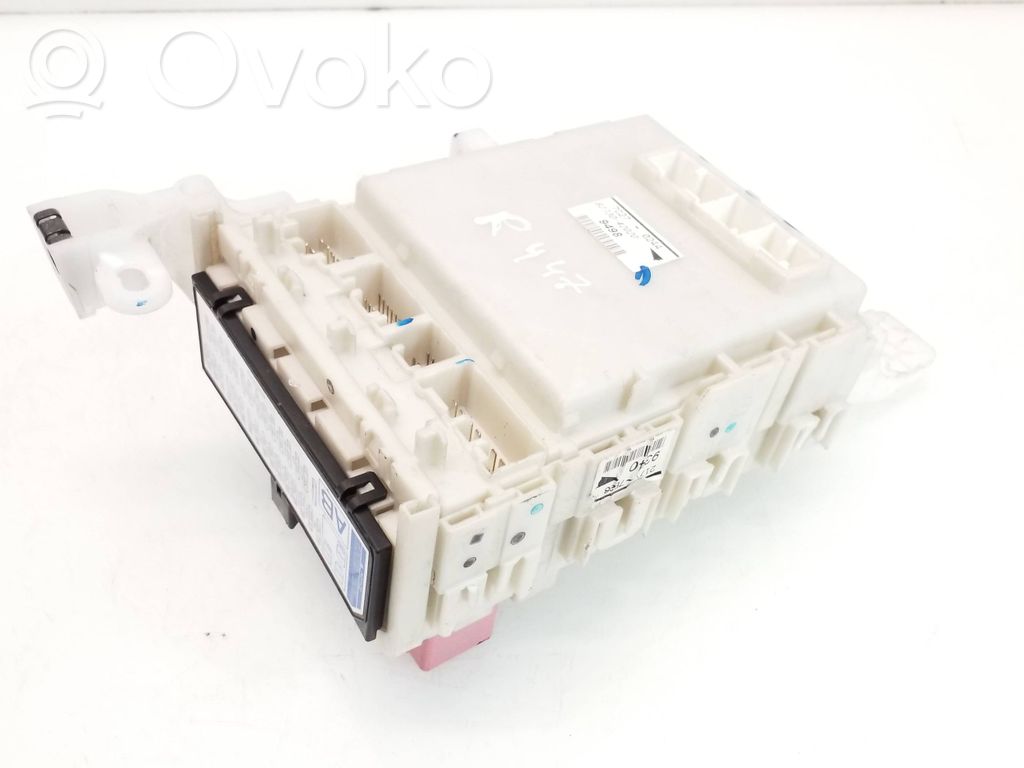 Toyota RAV 4 (XA30) Fuse module 